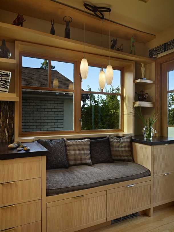 Плюсы встроенного дивана на кухне